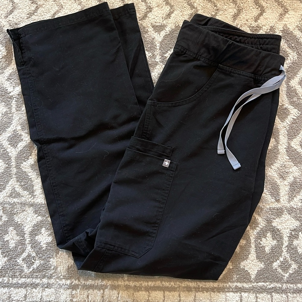 FIGS KADE CARGO L TALL BOTTOMS BLACK